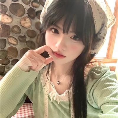 血红溅白纱